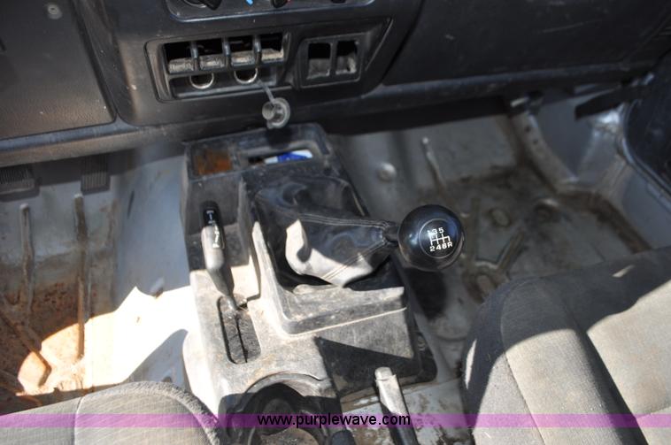 image for item G7427 2006 Jeep Wrangler Sport SUV