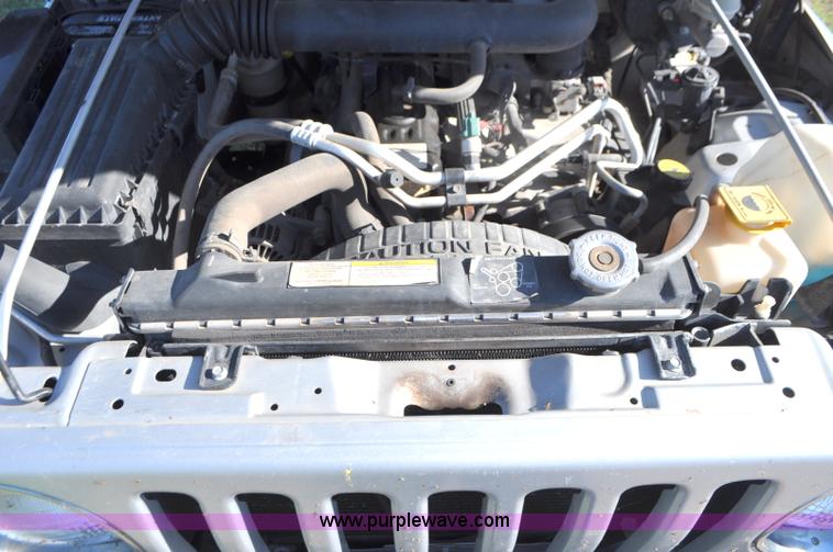 image for item G7427 2006 Jeep Wrangler Sport SUV