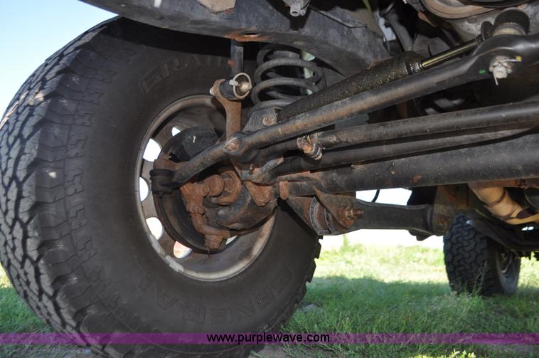 image for item G7427 2006 Jeep Wrangler Sport SUV