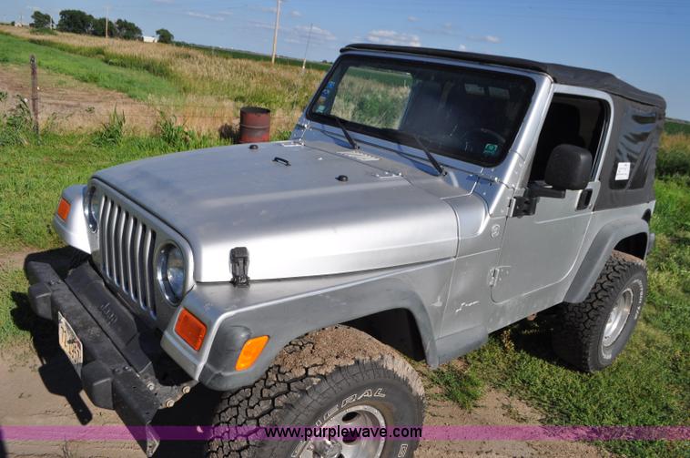 image for item G7427 2006 Jeep Wrangler Sport SUV