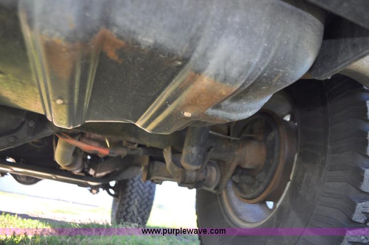 image for item G7427 2006 Jeep Wrangler Sport SUV