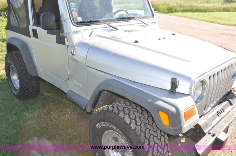 image for item G7427 2006 Jeep Wrangler Sport SUV