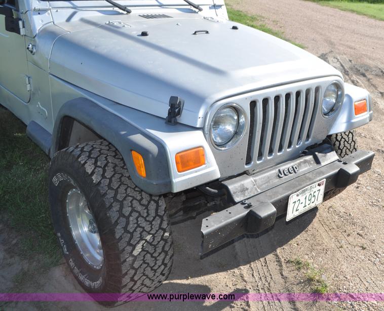 image for item G7427 2006 Jeep Wrangler Sport SUV