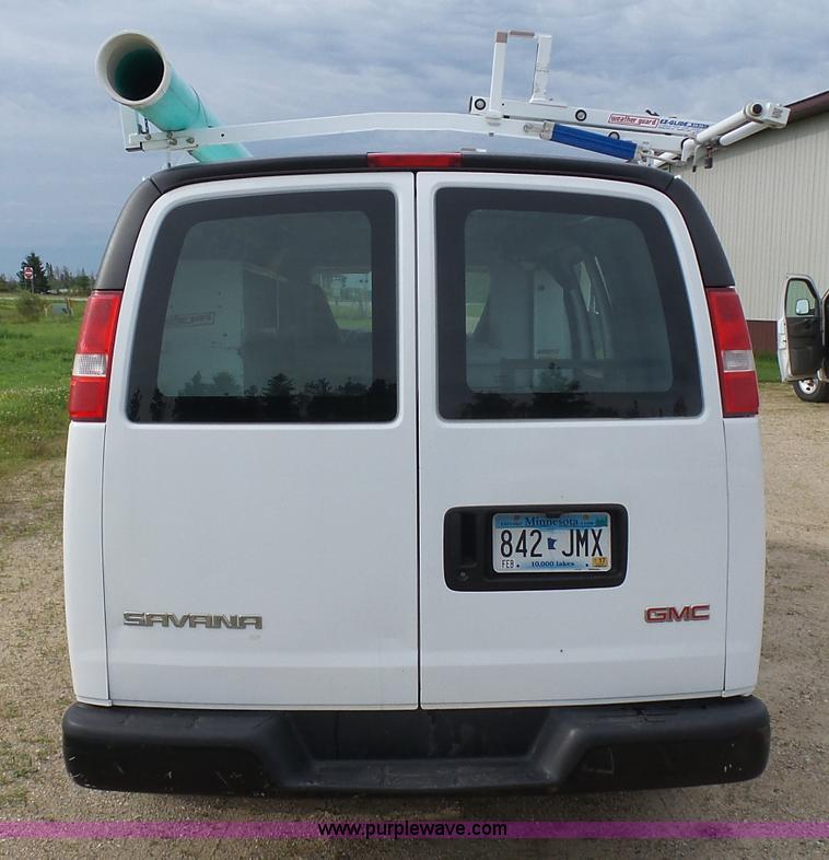 image for item J1658 2006 GMC Savana G1500 Cargo van