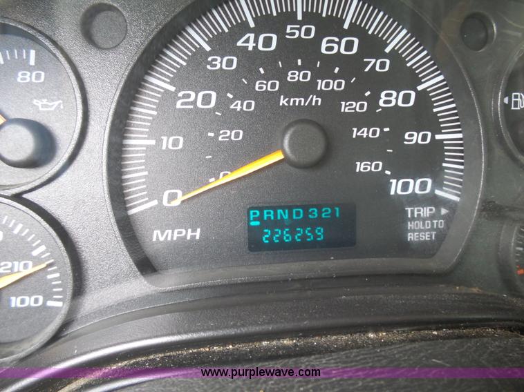 image for item J1658 2006 GMC Savana G1500 Cargo van