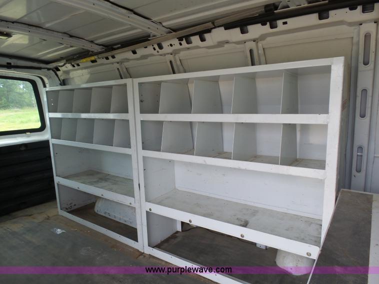 image for item J1658 2006 GMC Savana G1500 Cargo van