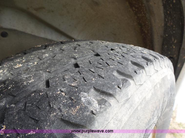 image for item J1658 2006 GMC Savana G1500 Cargo van