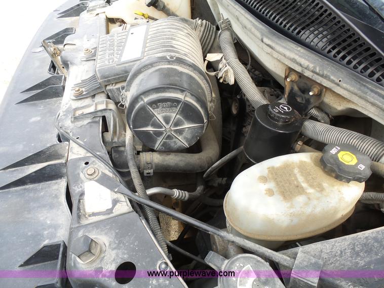 image for item J1658 2006 GMC Savana G1500 Cargo van