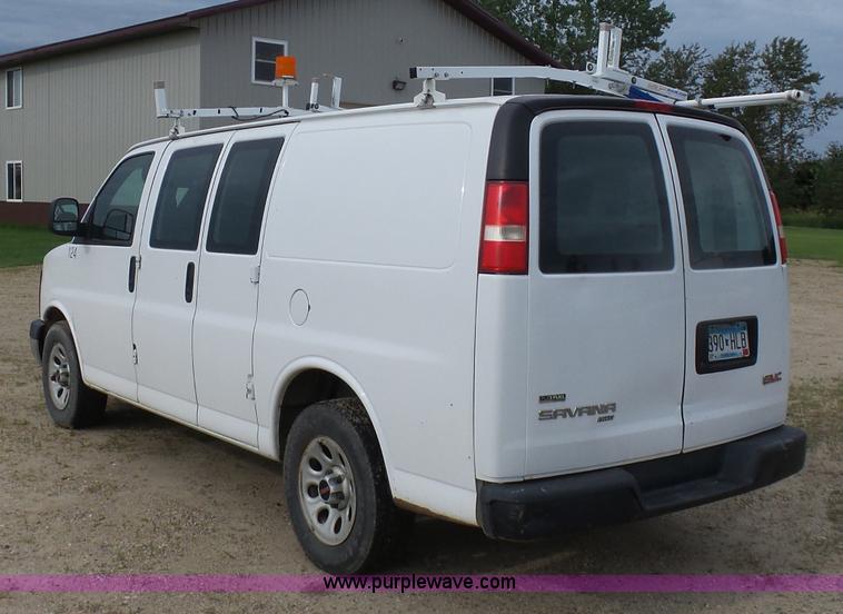 image for item J1659 2009 GMC Savana G1500 Cargo van