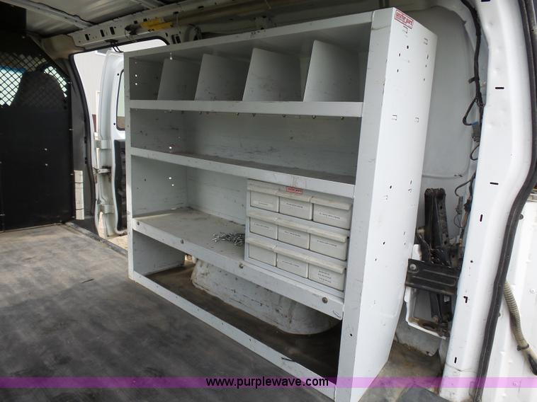 image for item J1659 2009 GMC Savana G1500 Cargo van