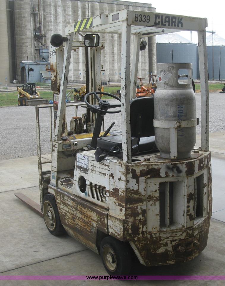 image for item J2764 Clark GCS12 Forklift