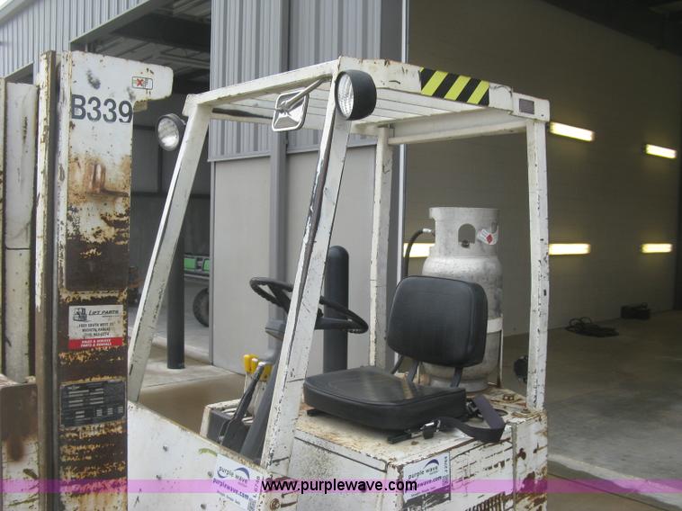 image for item J2764 Clark GCS12 Forklift