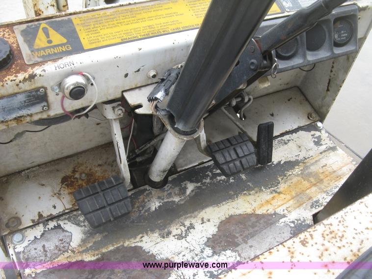 image for item J2764 Clark GCS12 Forklift