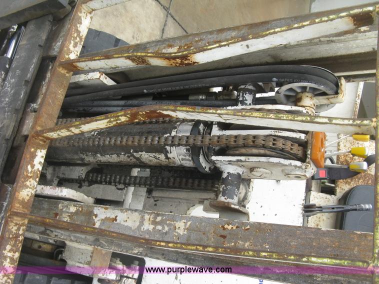 image for item J2764 Clark GCS12 Forklift