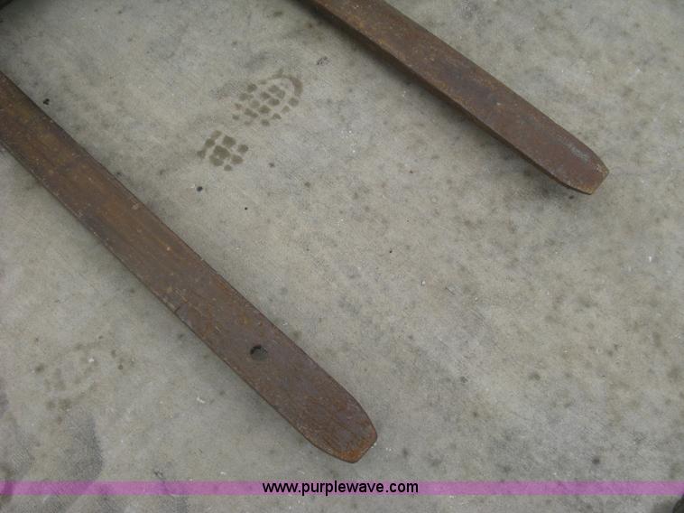 image for item J2764 Clark GCS12 Forklift