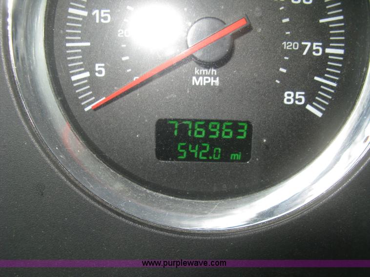 image for item J2766 2008 Kenworth T660 semi truck