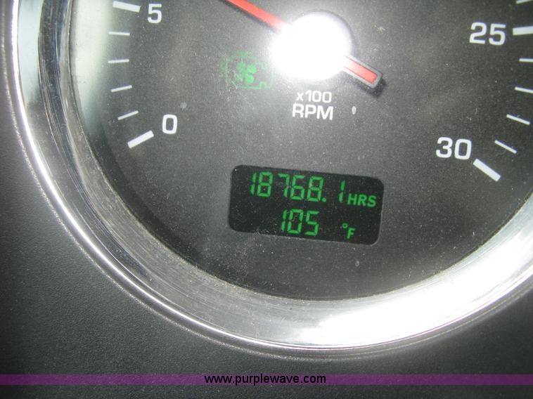 image for item J2766 2008 Kenworth T660 semi truck