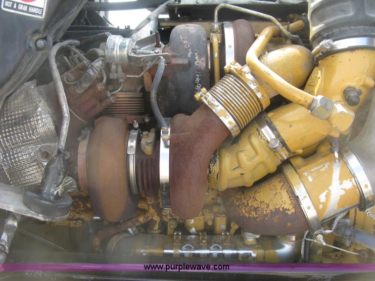 image for item J2766 2008 Kenworth T660 semi truck