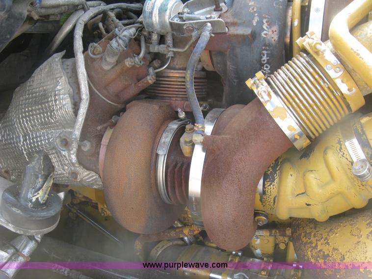 image for item J2766 2008 Kenworth T660 semi truck