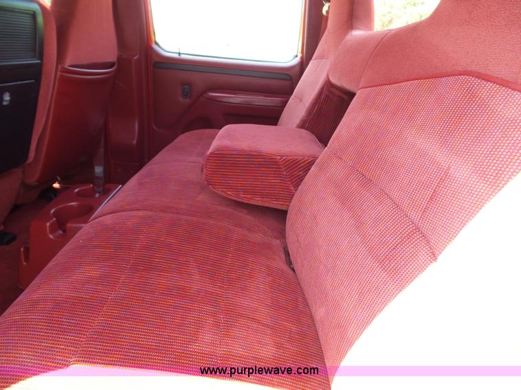 image for item J4031 1996 Ford F350 XLT Crew Cab pickup truck