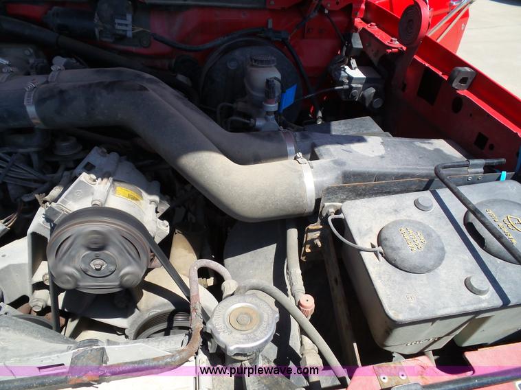 image for item J4031 1996 Ford F350 XLT Crew Cab pickup truck