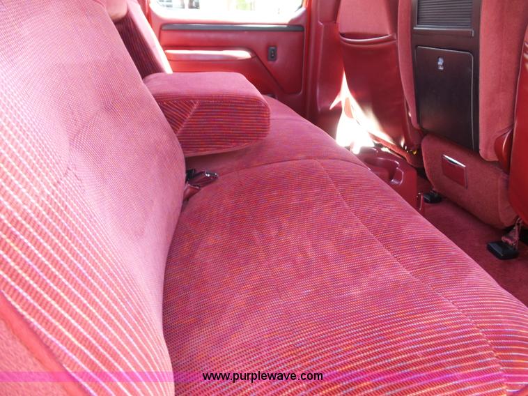 image for item J4031 1996 Ford F350 XLT Crew Cab pickup truck