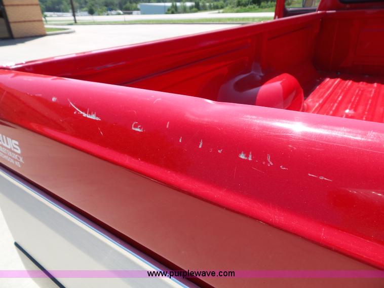 image for item J4031 1996 Ford F350 XLT Crew Cab pickup truck