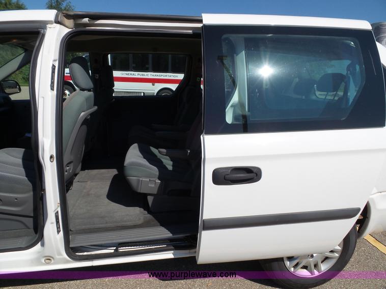 image for item J4824 2006 Dodge Grand Caravan