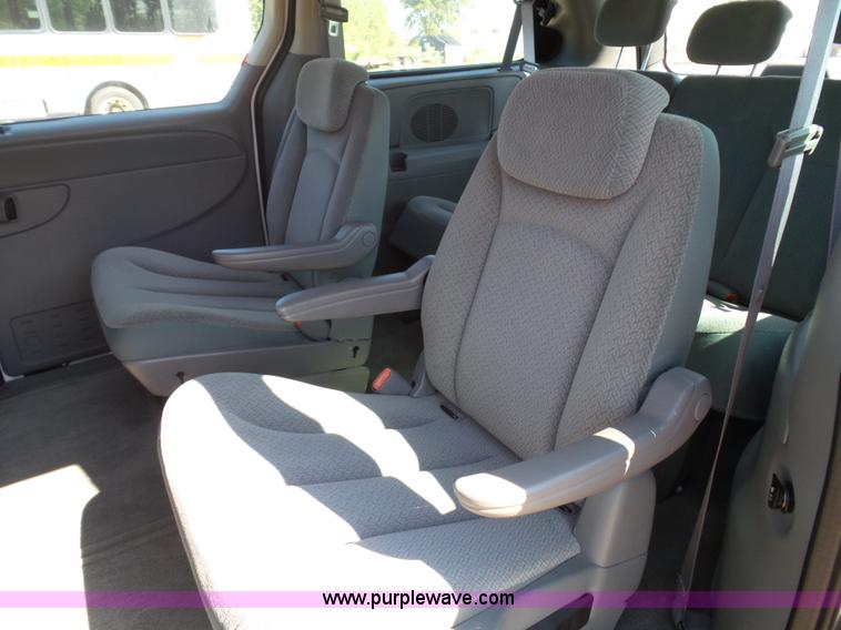 image for item J4824 2006 Dodge Grand Caravan