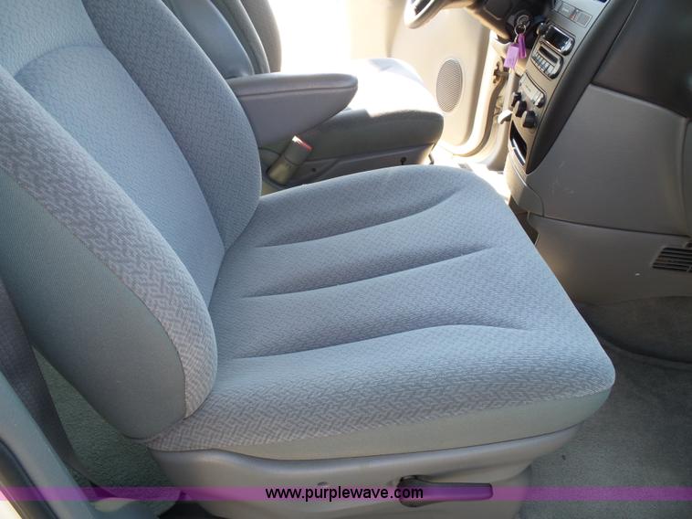 image for item J4824 2006 Dodge Grand Caravan