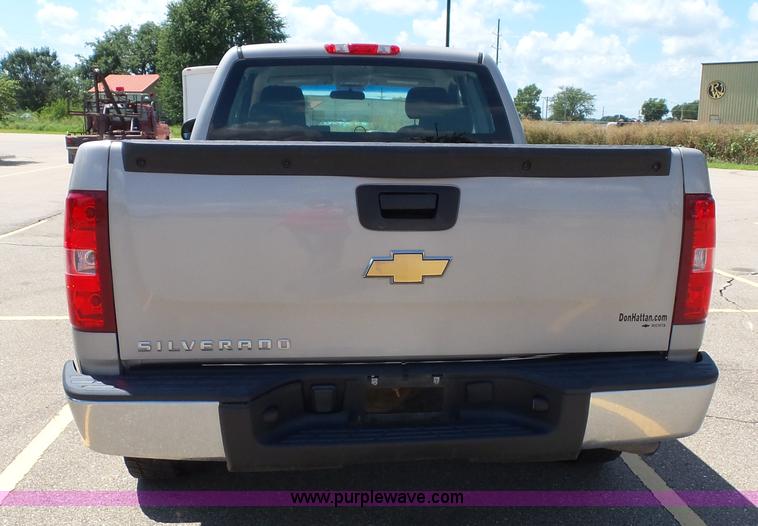 image for item J4826 2009 Chevrolet Silverado 1500 Ext. Cab pickup truck