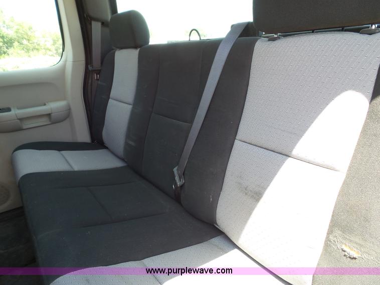 image for item J4826 2009 Chevrolet Silverado 1500 Ext. Cab pickup truck