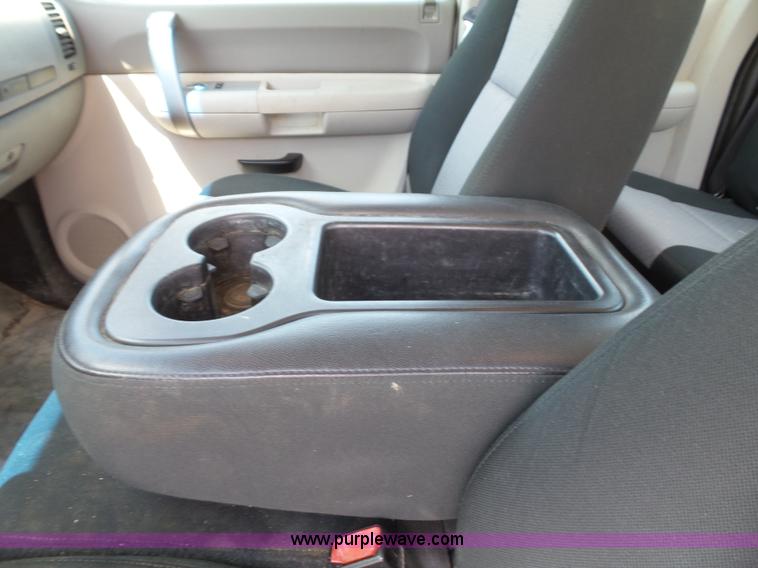 image for item J4826 2009 Chevrolet Silverado 1500 Ext. Cab pickup truck