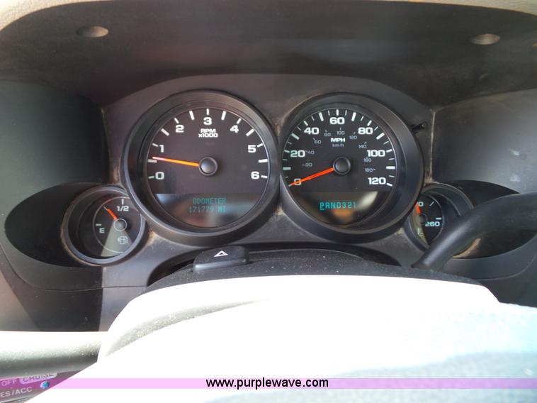 image for item J4826 2009 Chevrolet Silverado 1500 Ext. Cab pickup truck