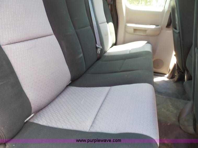 image for item J4826 2009 Chevrolet Silverado 1500 Ext. Cab pickup truck