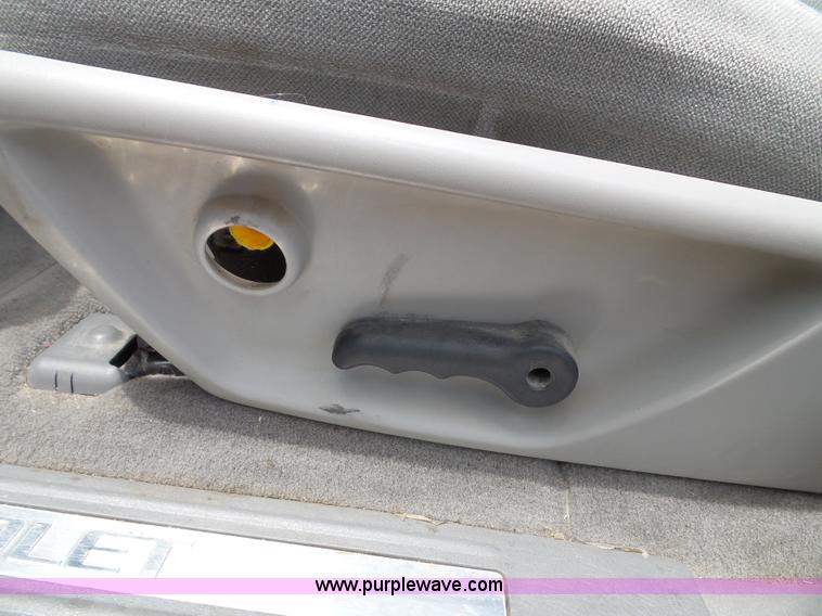 image for item J4827 2005 Chevrolet TrailBlazer LS SUV