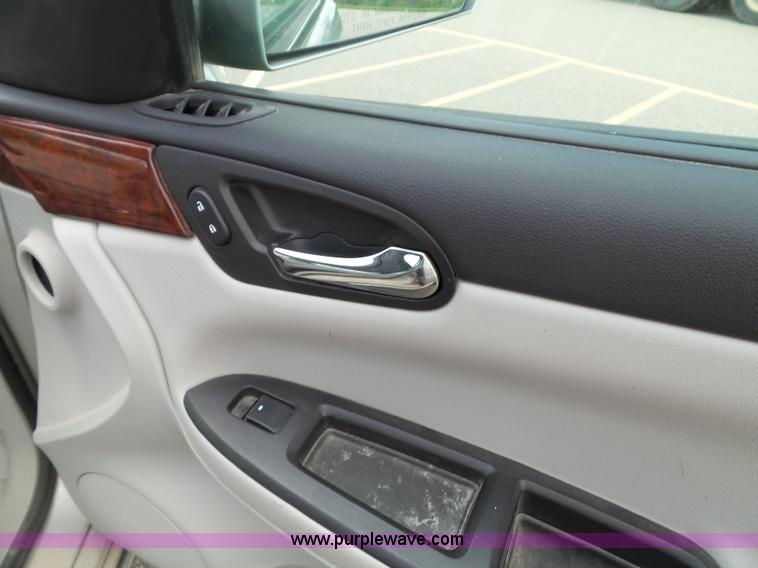 image for item J4828 2008 Chevrolet Impala LS