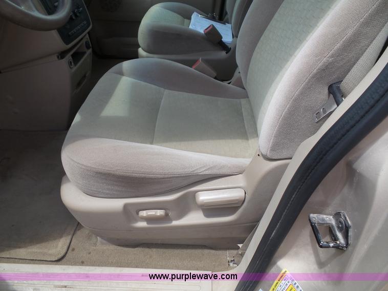 image for item J4829 2007 Ford Freestar van