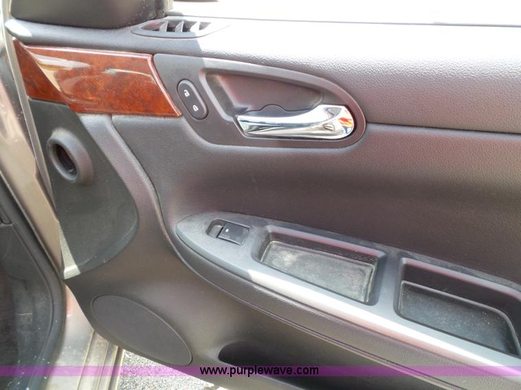 image for item J4830 2007 Chevrolet Impala LS