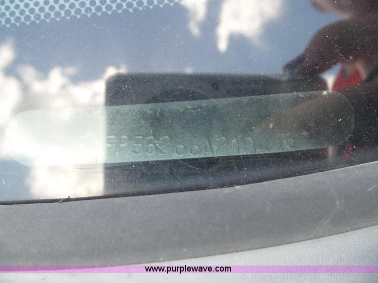 image for item J4831 2006 Ford Taurus SE