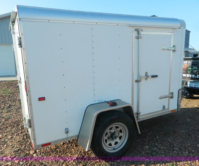 image for item J5128 2009 Wells Cargo enclosed cargo trailer