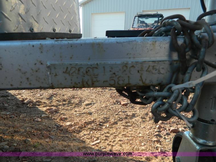 image for item J5128 2009 Wells Cargo enclosed cargo trailer