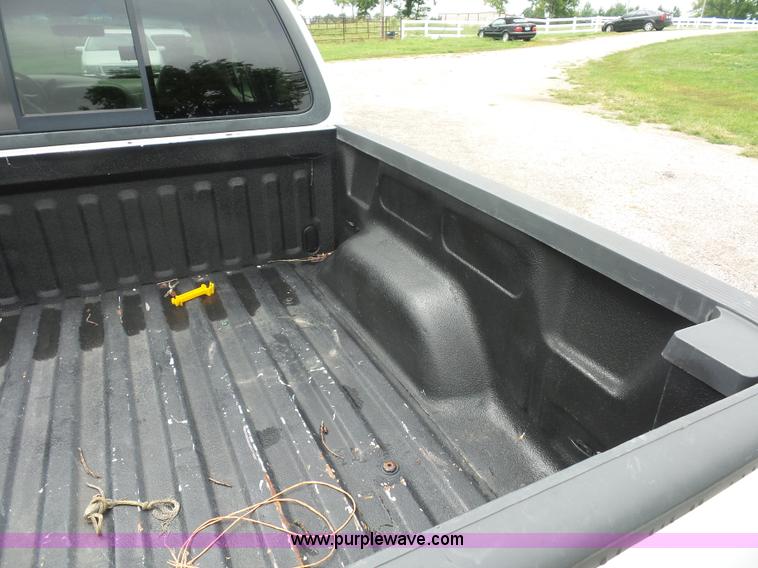image for item K1614 2001 Ford F150 SuperCrew pickup truck