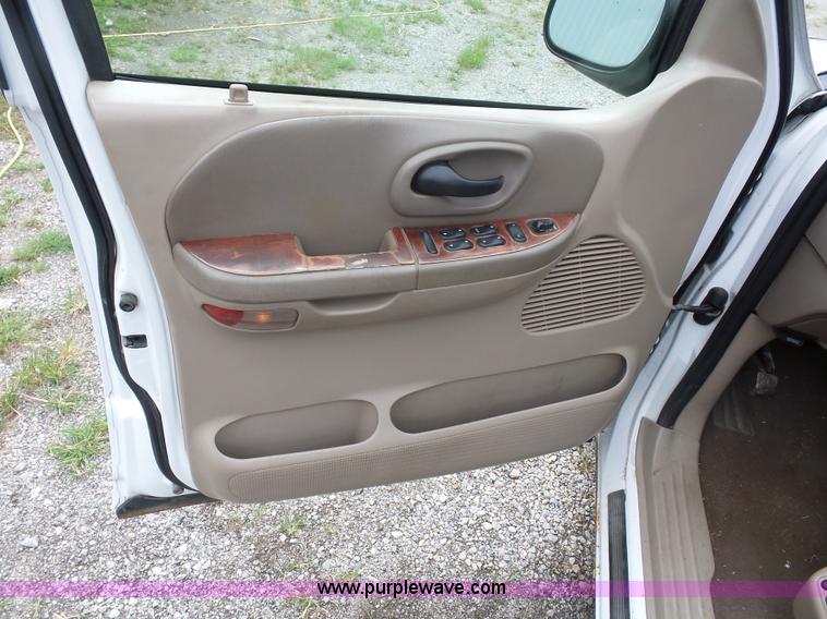 image for item K1614 2001 Ford F150 SuperCrew pickup truck