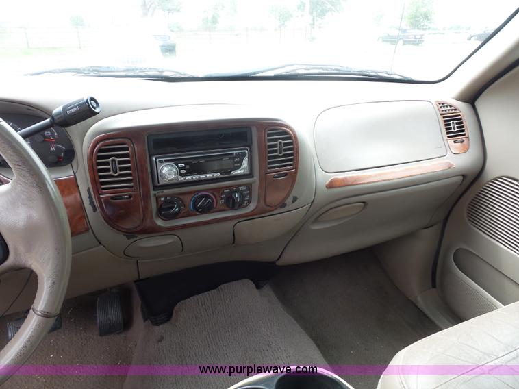 image for item K1614 2001 Ford F150 SuperCrew pickup truck