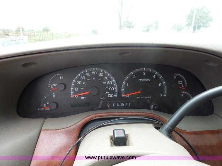 image for item K1614 2001 Ford F150 SuperCrew pickup truck