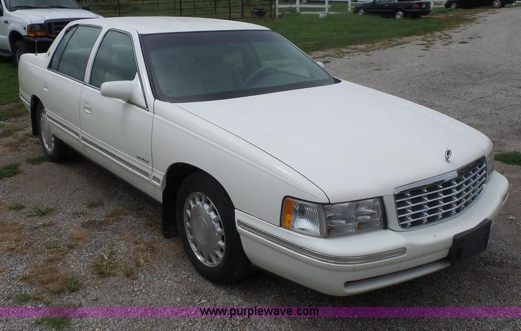 image for item K1615 1999 Cadillac DeVille