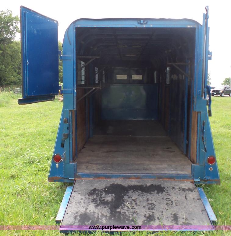 image for item K1617 1992 Sundowner enclosed gooseneck trailer