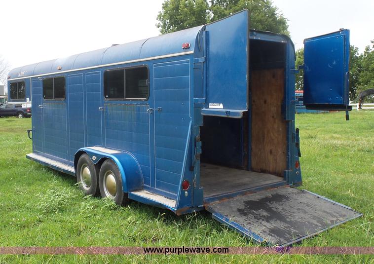 image for item K1617 1992 Sundowner enclosed gooseneck trailer