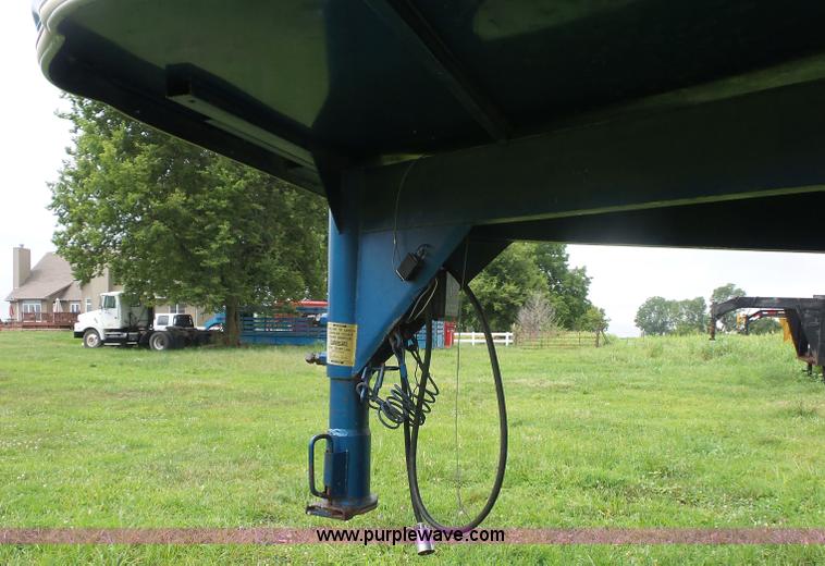 image for item K1617 1992 Sundowner enclosed gooseneck trailer